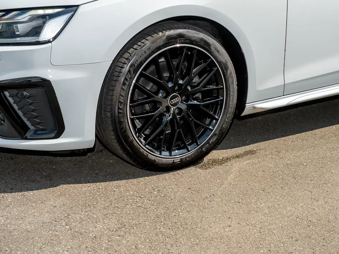 Audi A4 35 2.0 TFSI Avant S line - Thumbnail 6