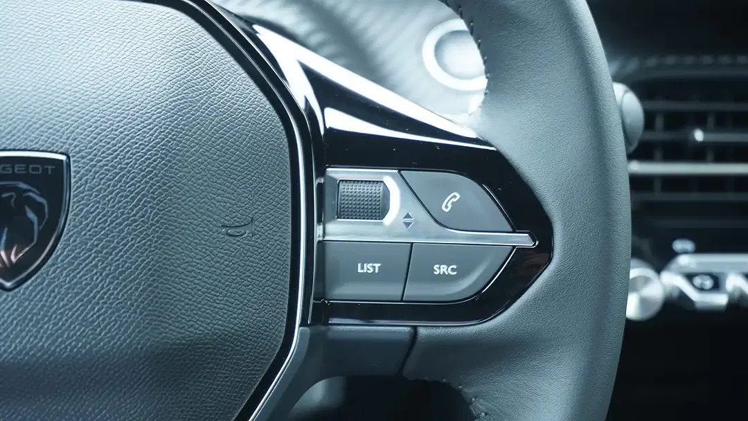 Peugeot 2008 PureTech - Thumbnail 13