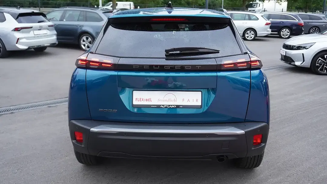 Peugeot 2008 PureTech - Thumbnail 5
