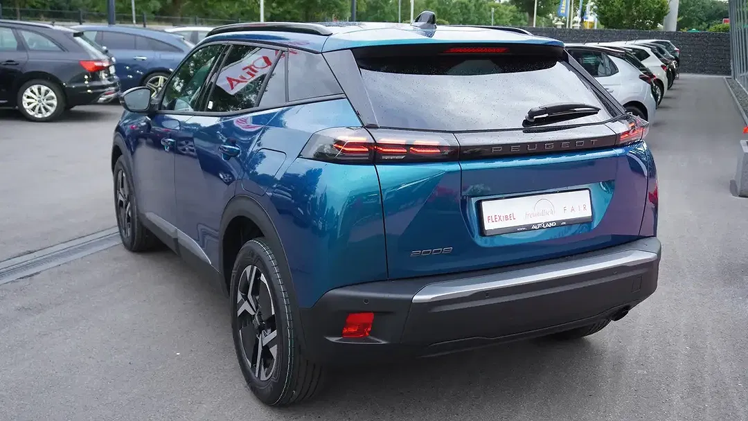 Peugeot 2008 PureTech - Thumbnail 6