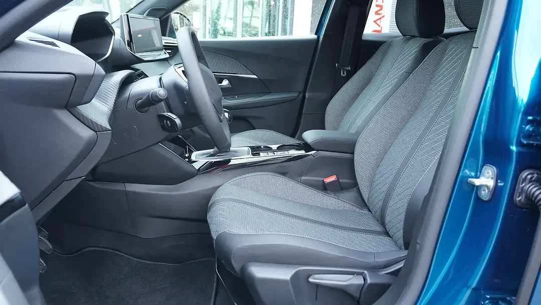 Peugeot 2008 PureTech - Thumbnail 8