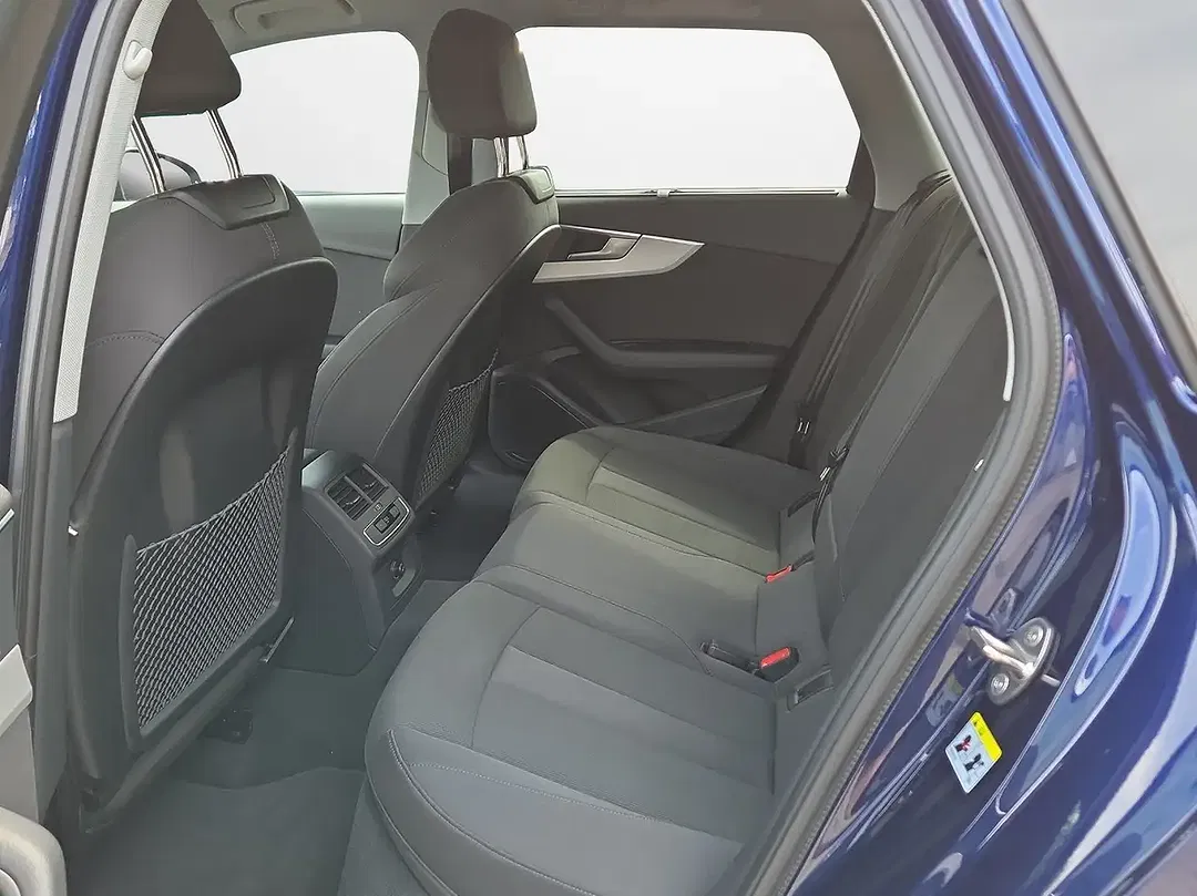 Audi A4 35 TDI S tronic Avant S line - Thumbnail 10