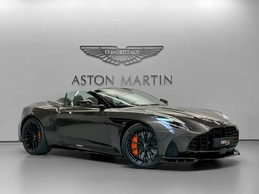 Aston Martin DB12 S Volante - foto 1