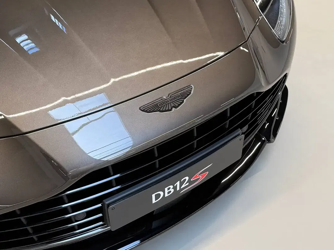 Aston Martin DB12 S Volante - Thumbnail 13