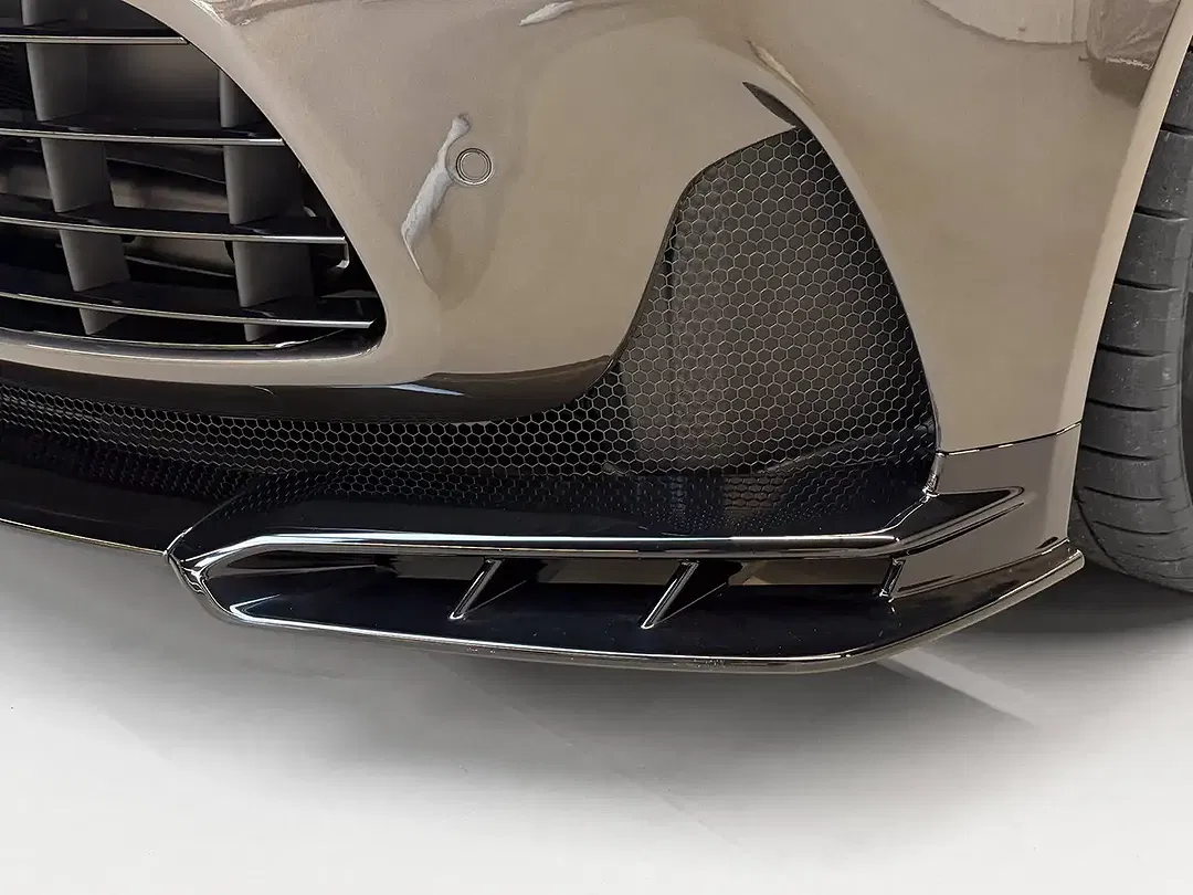 Aston Martin DB12 S Volante - Thumbnail 14