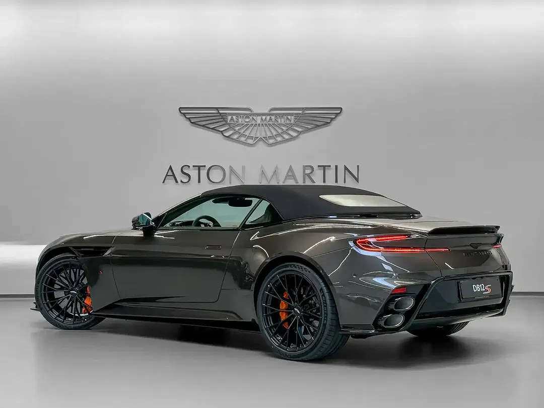 Aston Martin DB12 S Volante - Thumbnail 5
