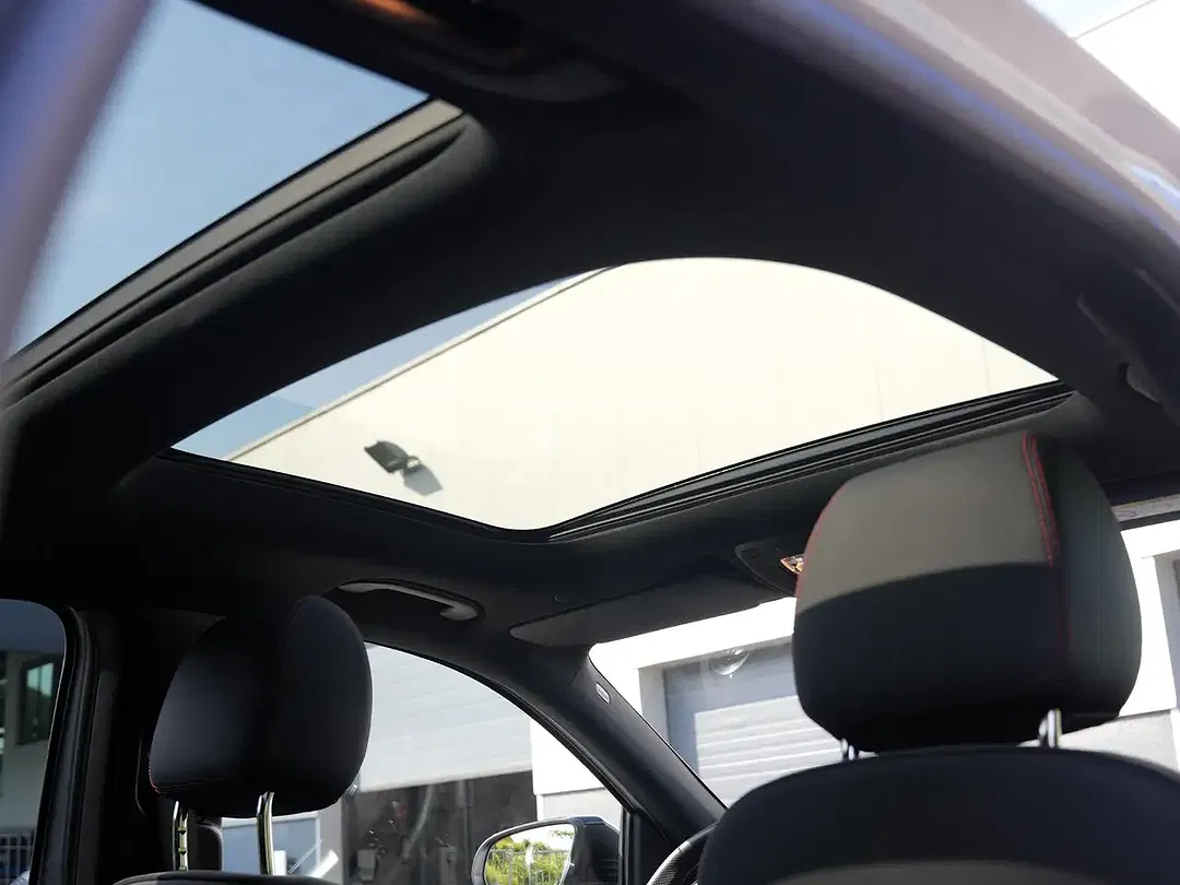 Mercedes-Benz EQA 250 - Thumbnail 12