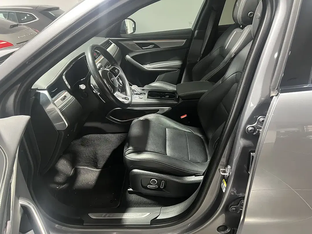 Jaguar F-Pace P400e 2.0 PHEV 4x4 R-Dynamic Black - Thumbnail 10