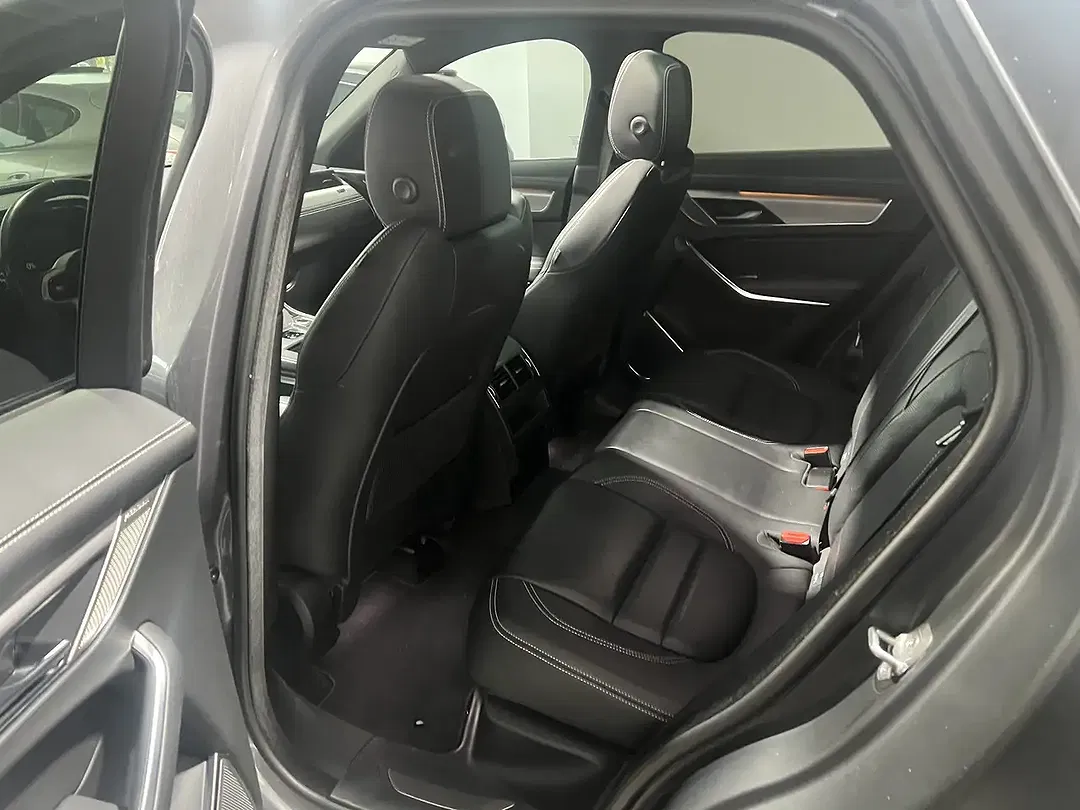 Jaguar F-Pace P400e 2.0 PHEV 4x4 R-Dynamic Black - Thumbnail 13