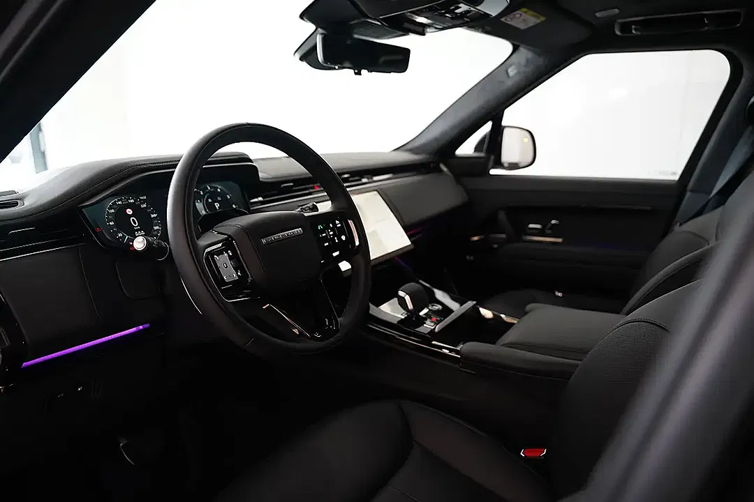 Land Rover Range Rover Sport P550e Hybrid - Thumbnail 11