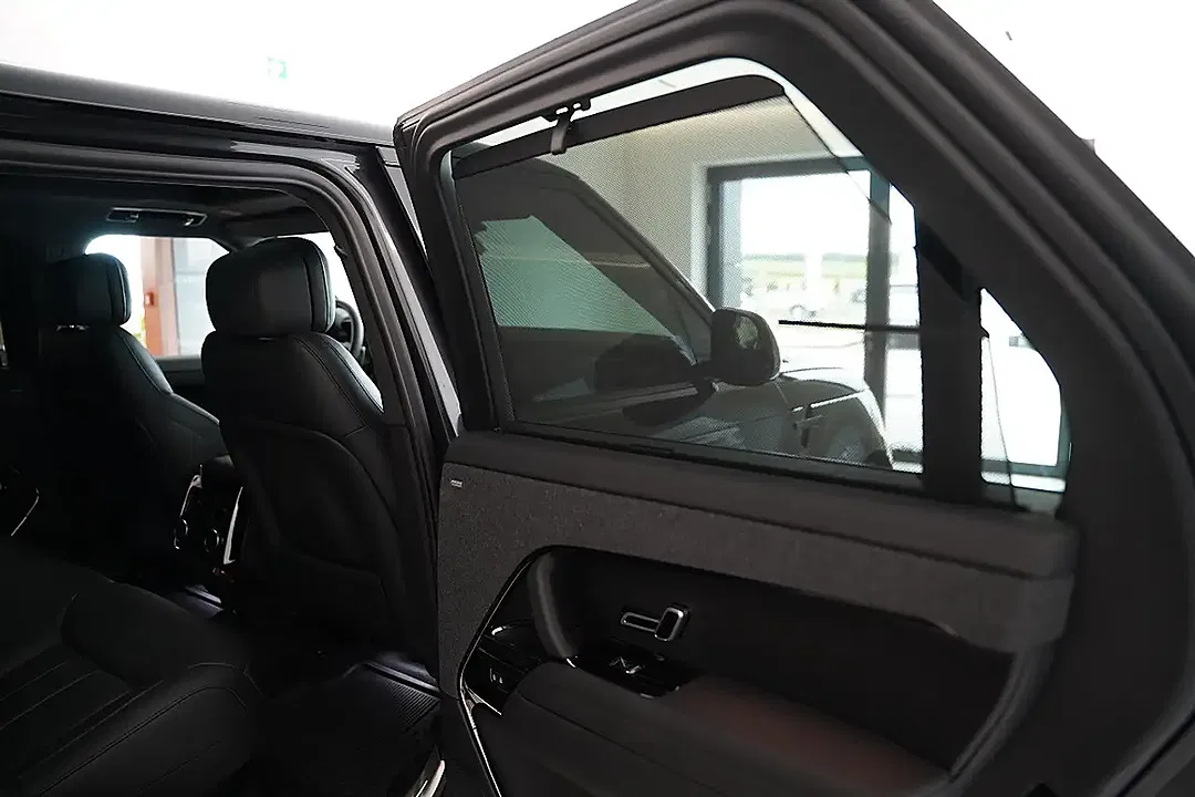 Land Rover Range Rover Sport P550e Hybrid - Thumbnail 7