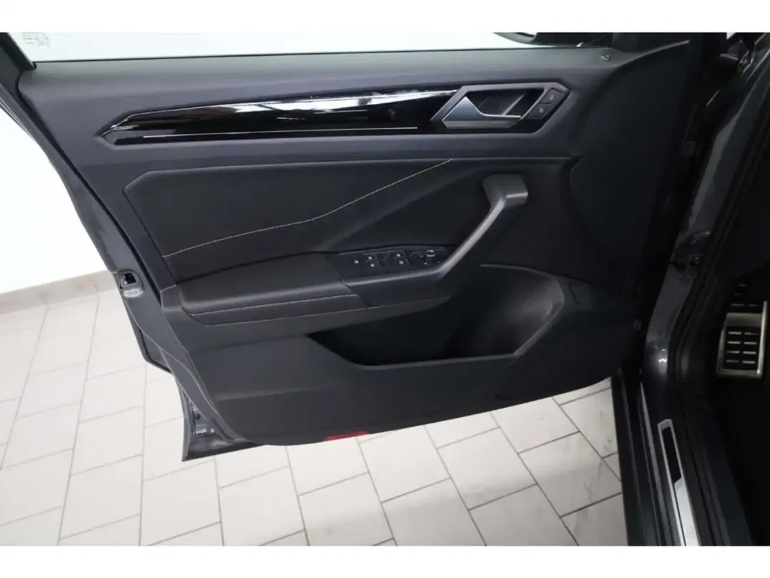 Volkswagen T-Roc 2.0 TSI 4Motion R-Line Black Style - Thumbnail 13