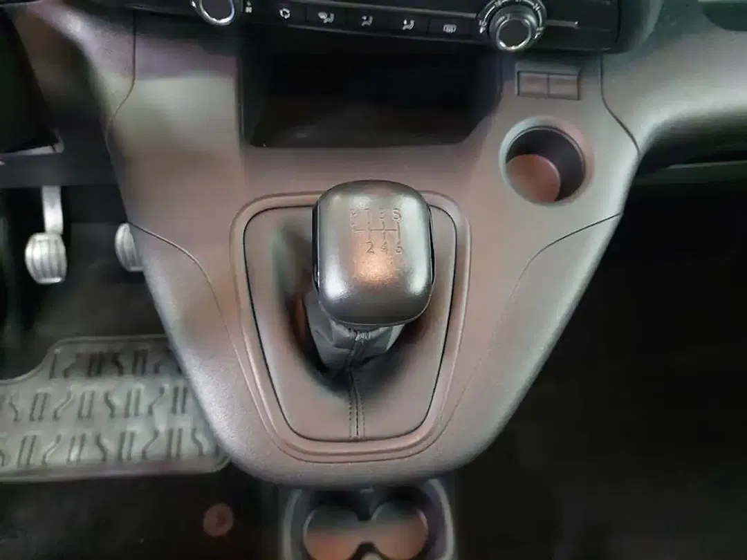 Opel Combo - Thumbnail 14