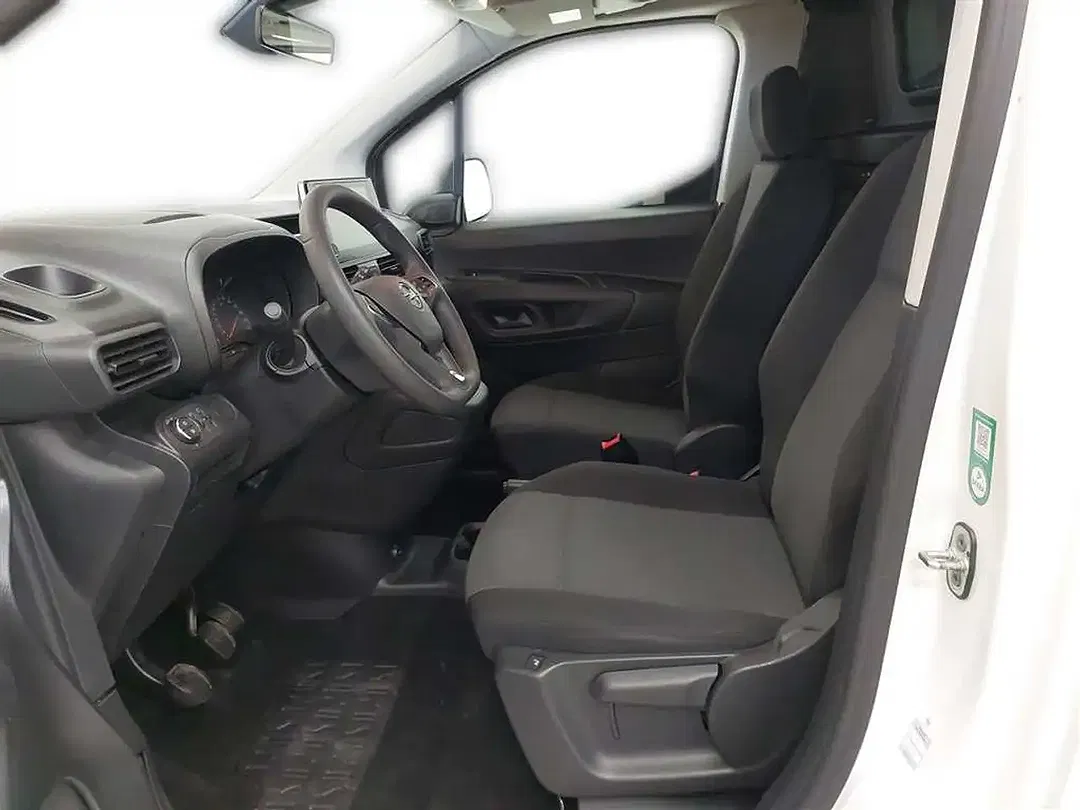 Opel Combo - Thumbnail 16