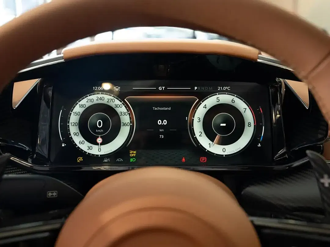 Aston Martin Vanquish Volante - Thumbnail 6