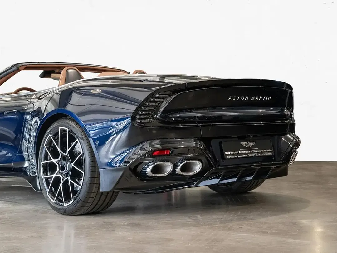 Aston Martin Vanquish Volante - Thumbnail 8