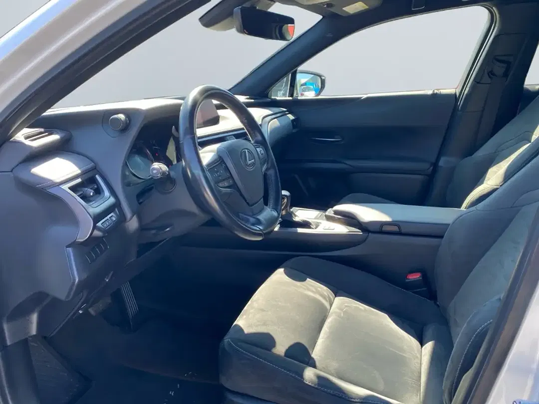 Lexus UX 250h Style Edition - Thumbnail 9