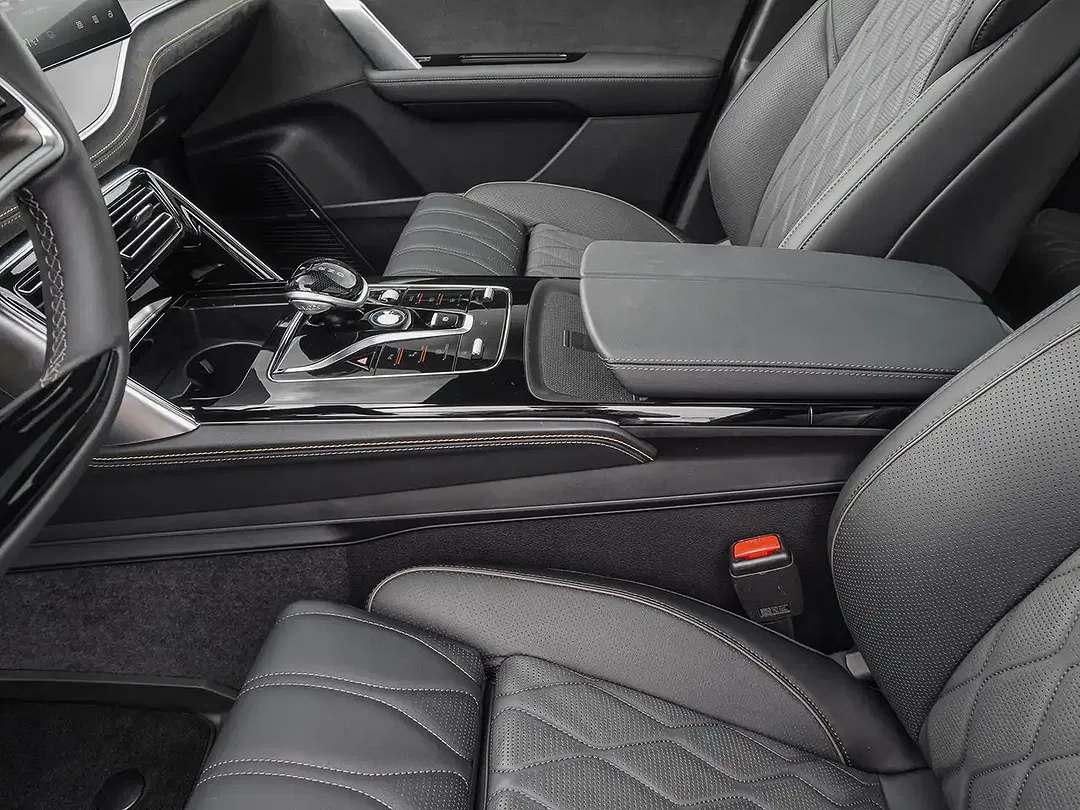 BYD Tang AWD Flagship - foto 14