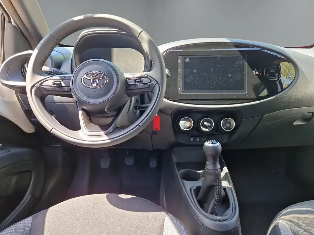 Toyota Aygo X Business Edition - Thumbnail 13