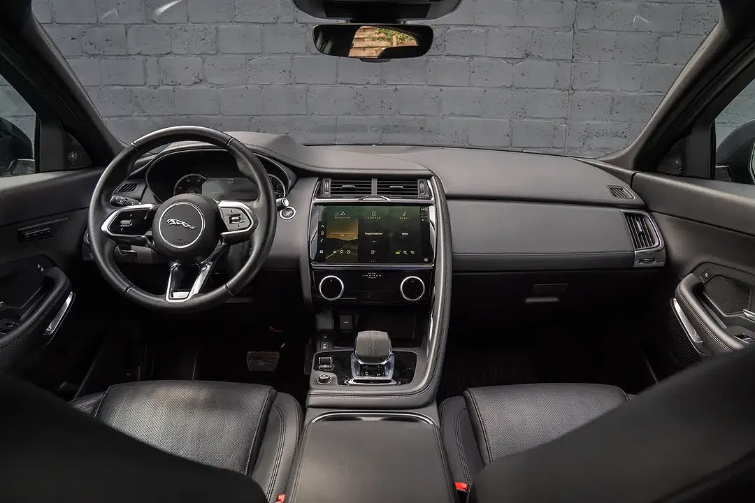Jaguar E-Pace - Thumbnail 6