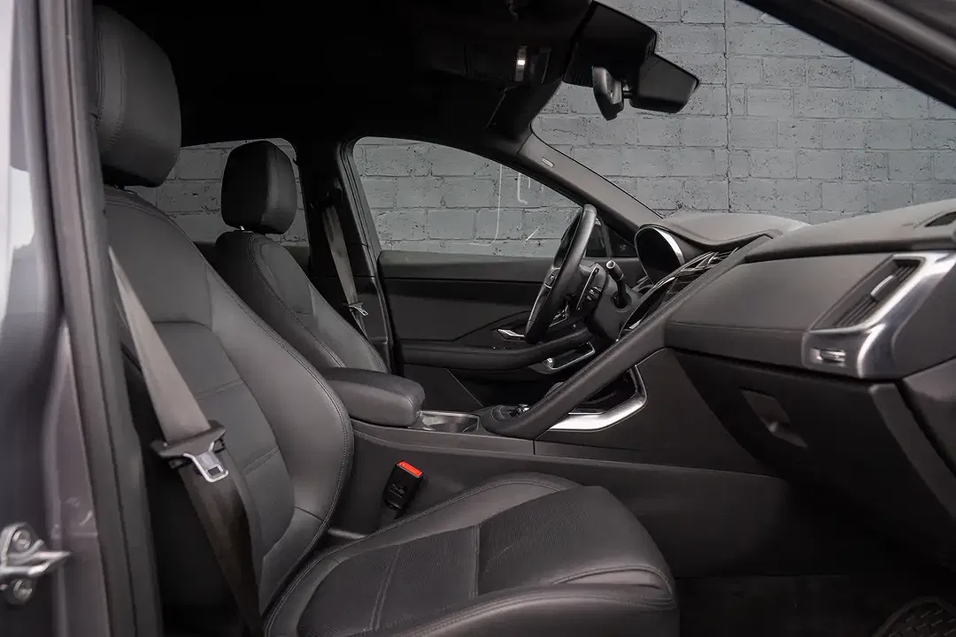 Jaguar E-Pace - Thumbnail 7