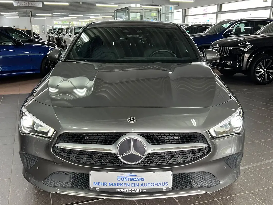 Mercedes-Benz CLA 200 MBUX - Thumbnail 4