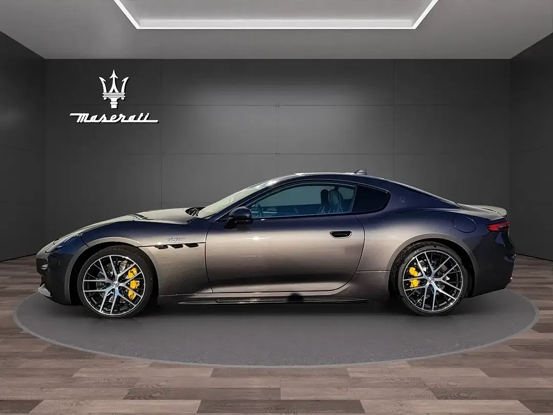 Maserati GranTurismo Trofeo - Thumbnail 4