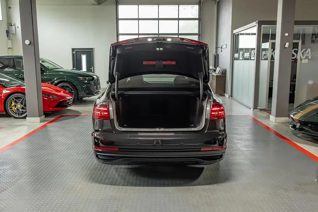 Audi A8 50 TDI quattro - Thumbnail 11