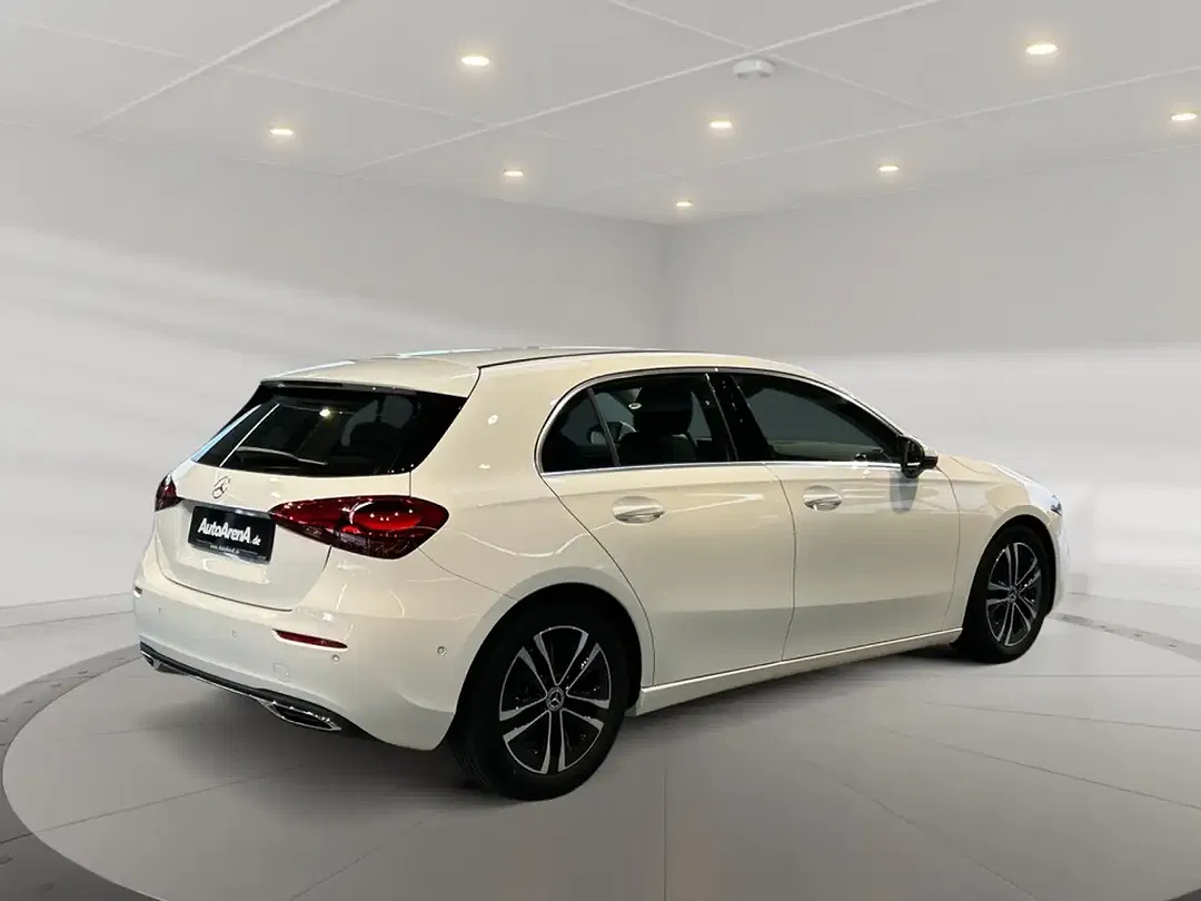 Mercedes-Benz A 180 MBUX Progressive - Thumbnail 2