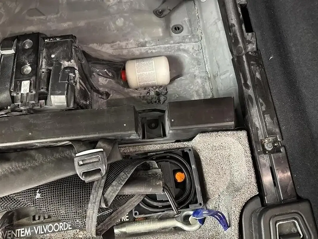 Volvo XC60 T6 PHEV AWD Core - Thumbnail 10
