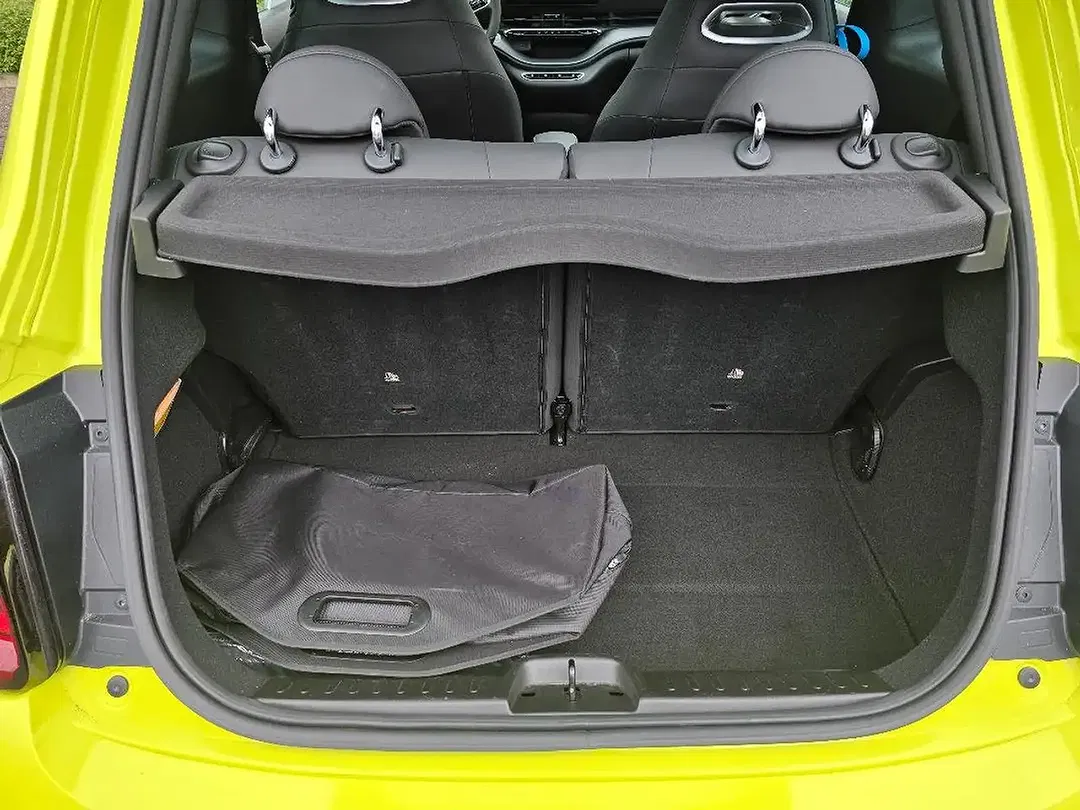 Abarth 500e - Thumbnail 11