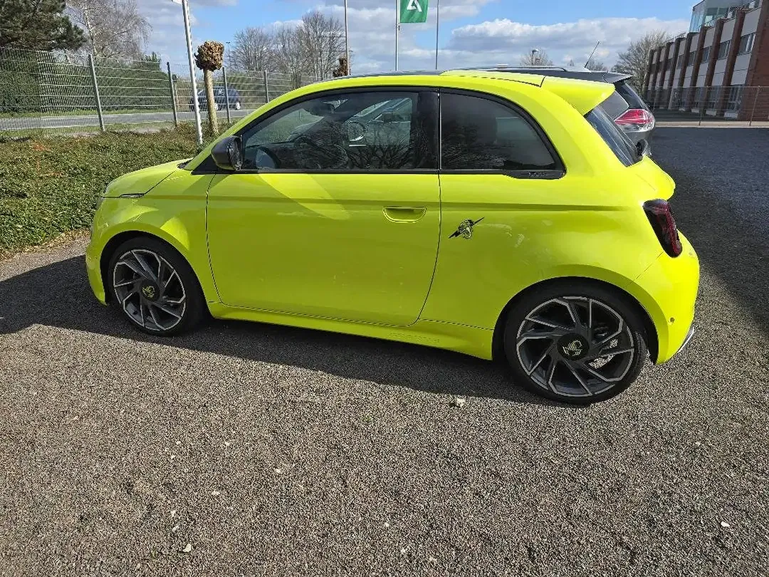 Abarth 500e - foto 2