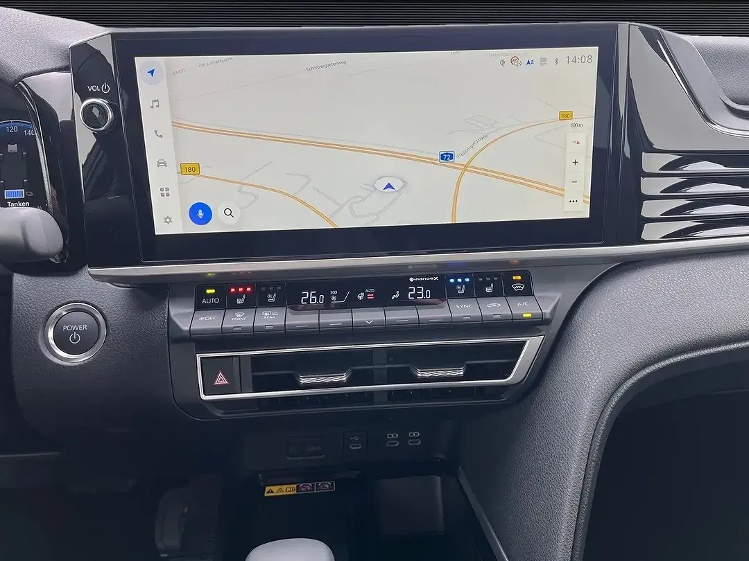 Toyota Camry Hybrid Executive - Thumbnail 10