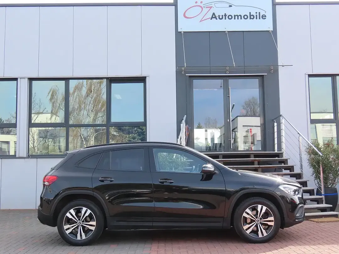 Mercedes-Benz GLA 200 - Thumbnail 10