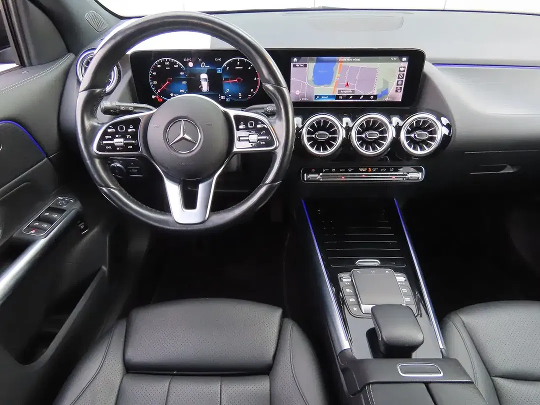 Mercedes-Benz GLA 200 - Thumbnail 13