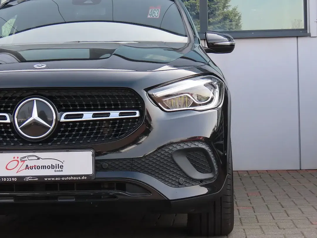 Mercedes-Benz GLA 200 - Thumbnail 4