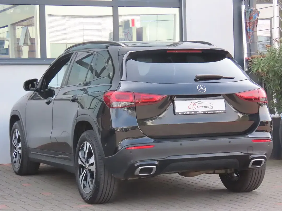 Mercedes-Benz GLA 200 - Thumbnail 9
