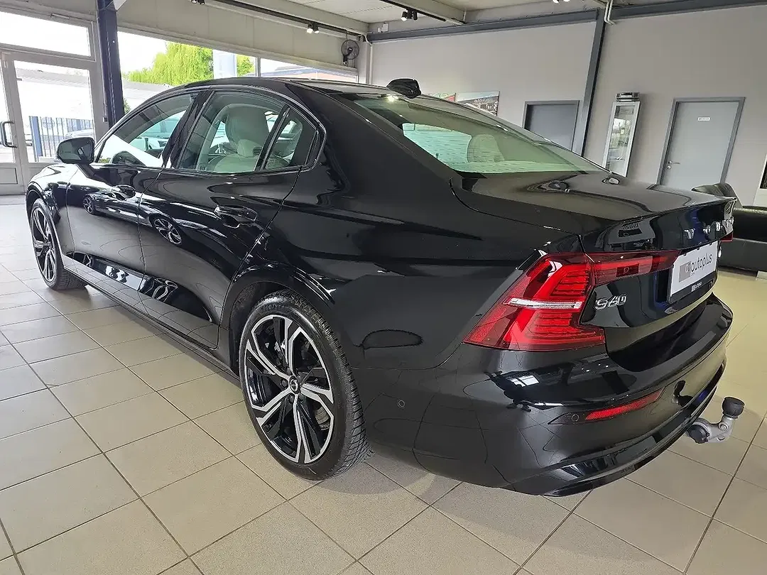 Volvo S60 B5 AWD Ultimate Dark - Thumbnail 10