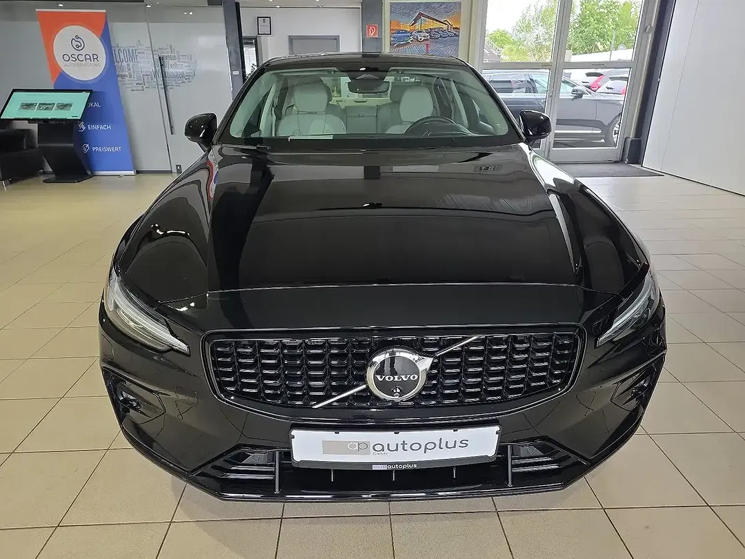 Volvo S60 B5 AWD Ultimate Dark - Thumbnail 3