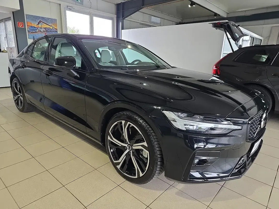 Volvo S60 B5 AWD Ultimate Dark - Thumbnail 5