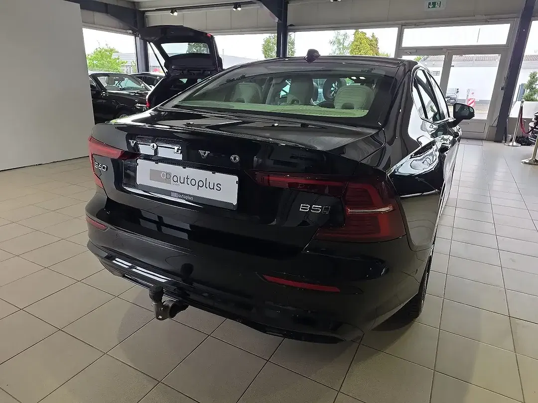 Volvo S60 B5 AWD Ultimate Dark - Thumbnail 7