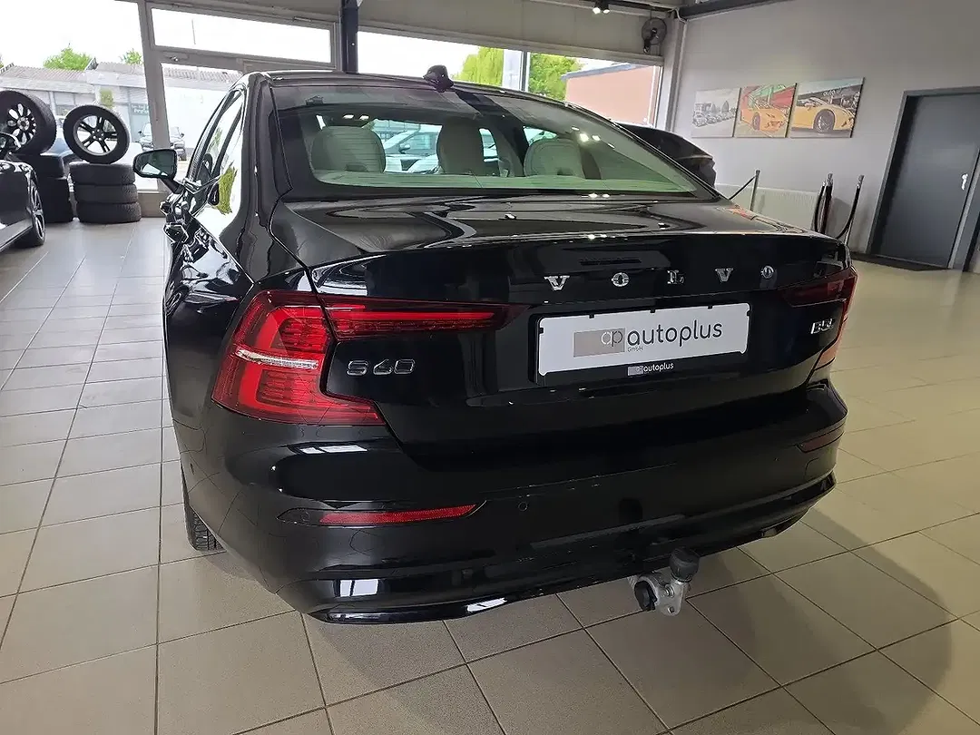 Volvo S60 B5 AWD Ultimate Dark - Thumbnail 9