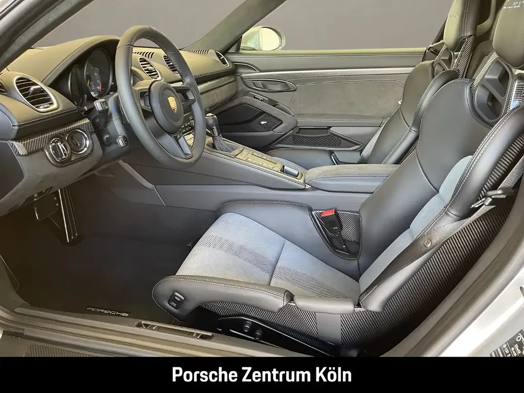 Porsche 718 Spyder RS - Thumbnail 13