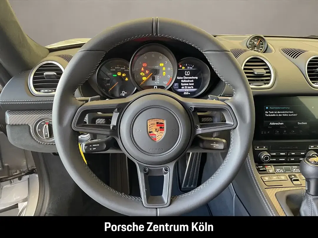 Porsche 718 Spyder RS - foto 15