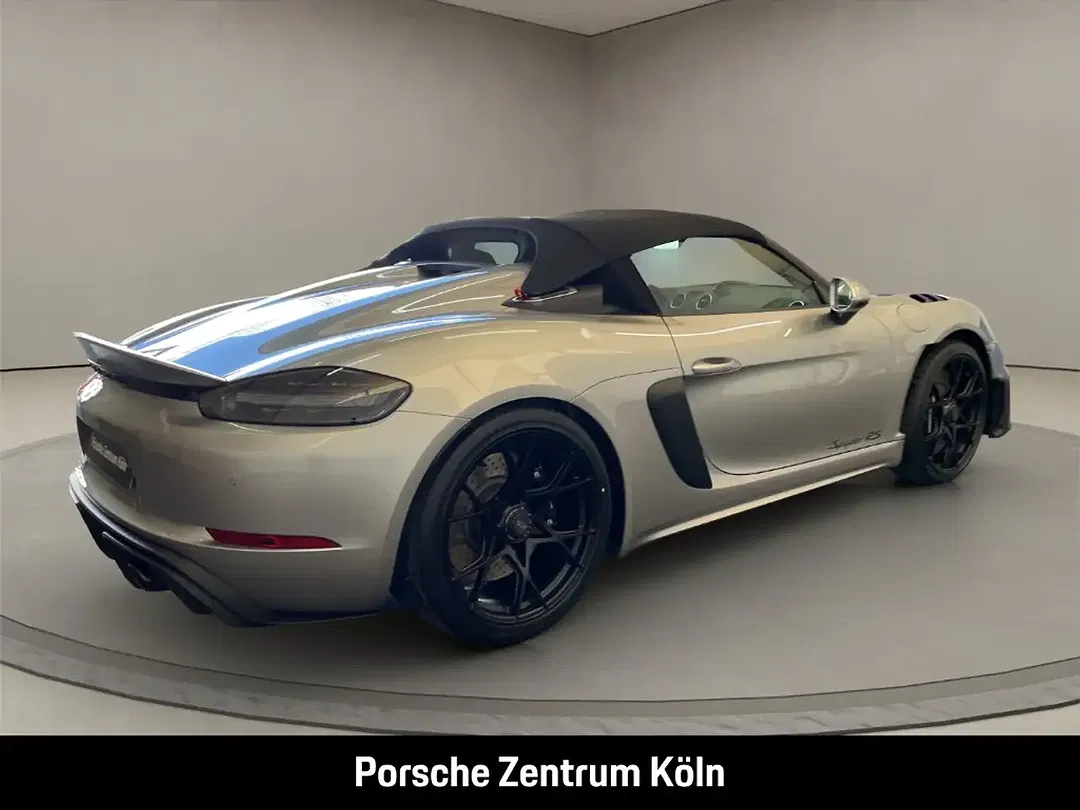 Porsche 718 Spyder RS - Thumbnail 5