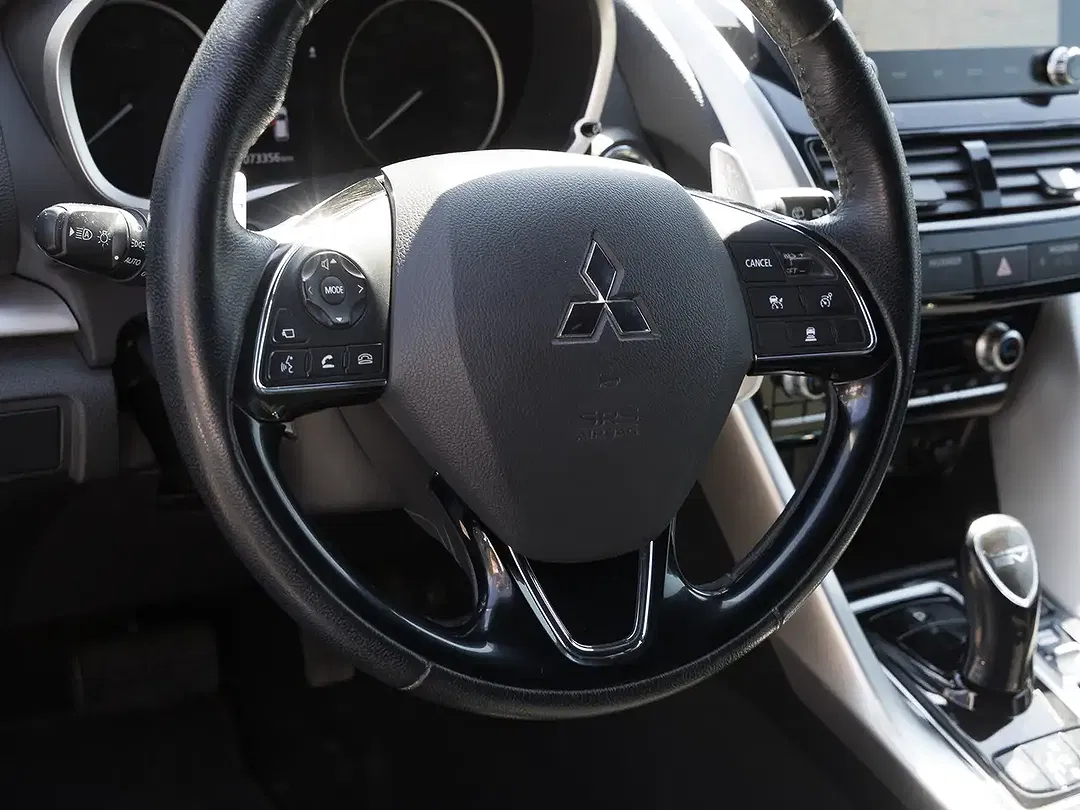 Mitsubishi Eclipse Cross Hybrid 4WD Plus Select Black - Thumbnail 10
