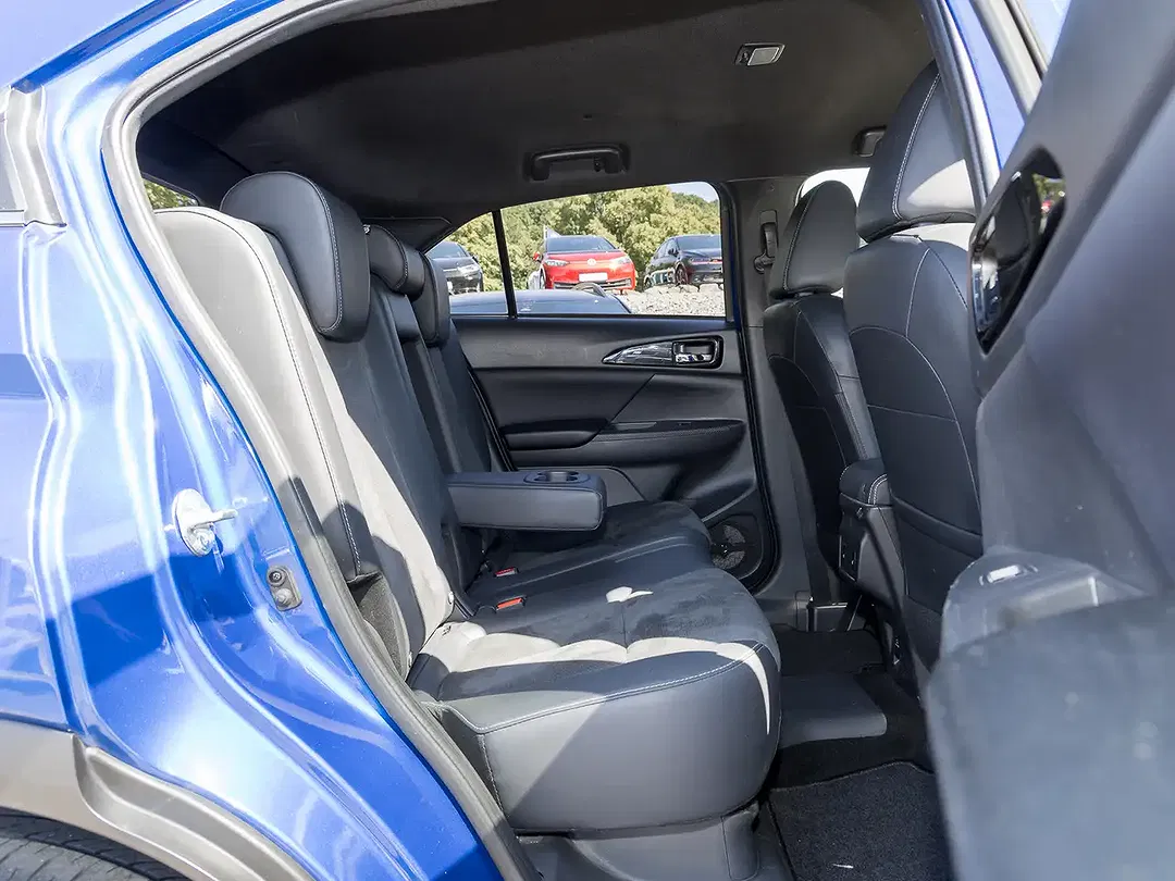 Mitsubishi Eclipse Cross Hybrid 4WD Plus Select Black - Thumbnail 7