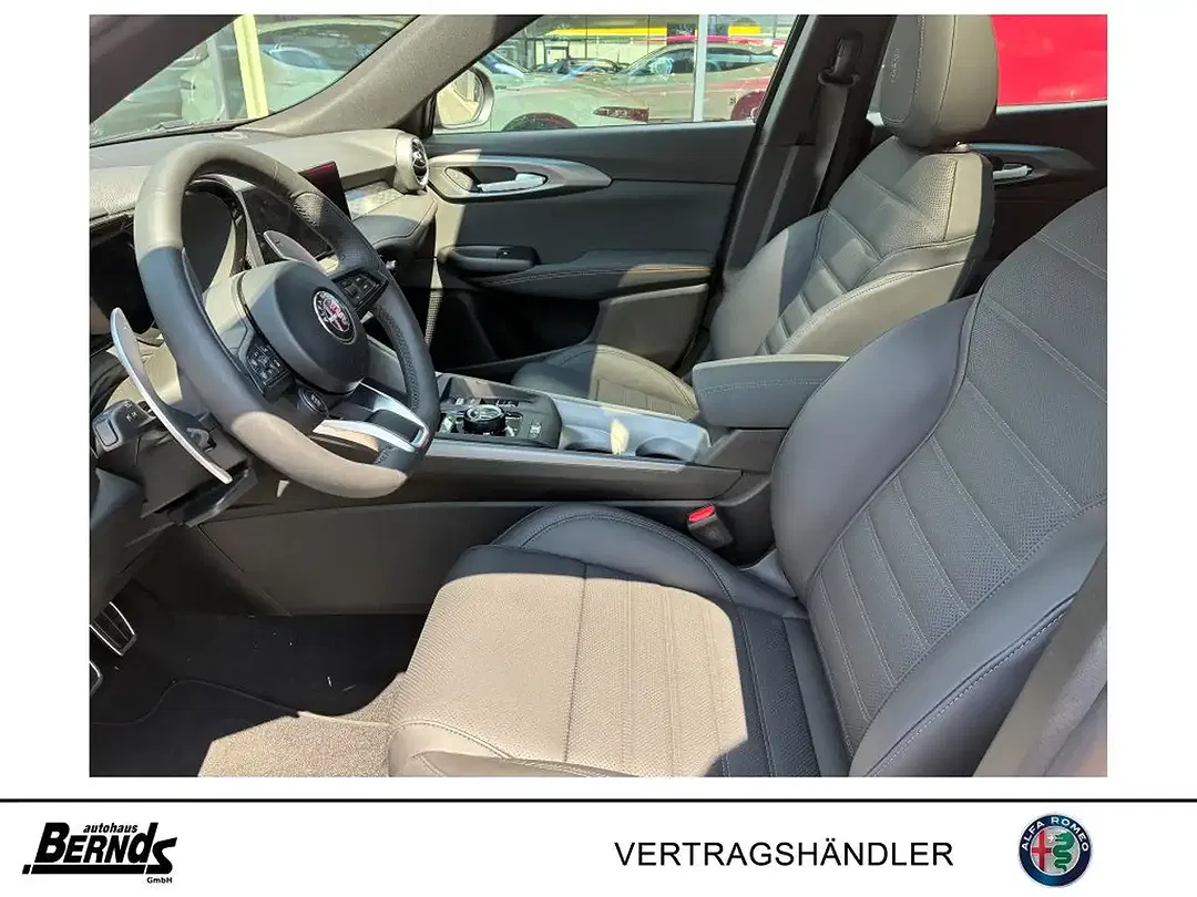 Alfa Romeo Tonale 1.5 Hybrid Veloce - Thumbnail 3