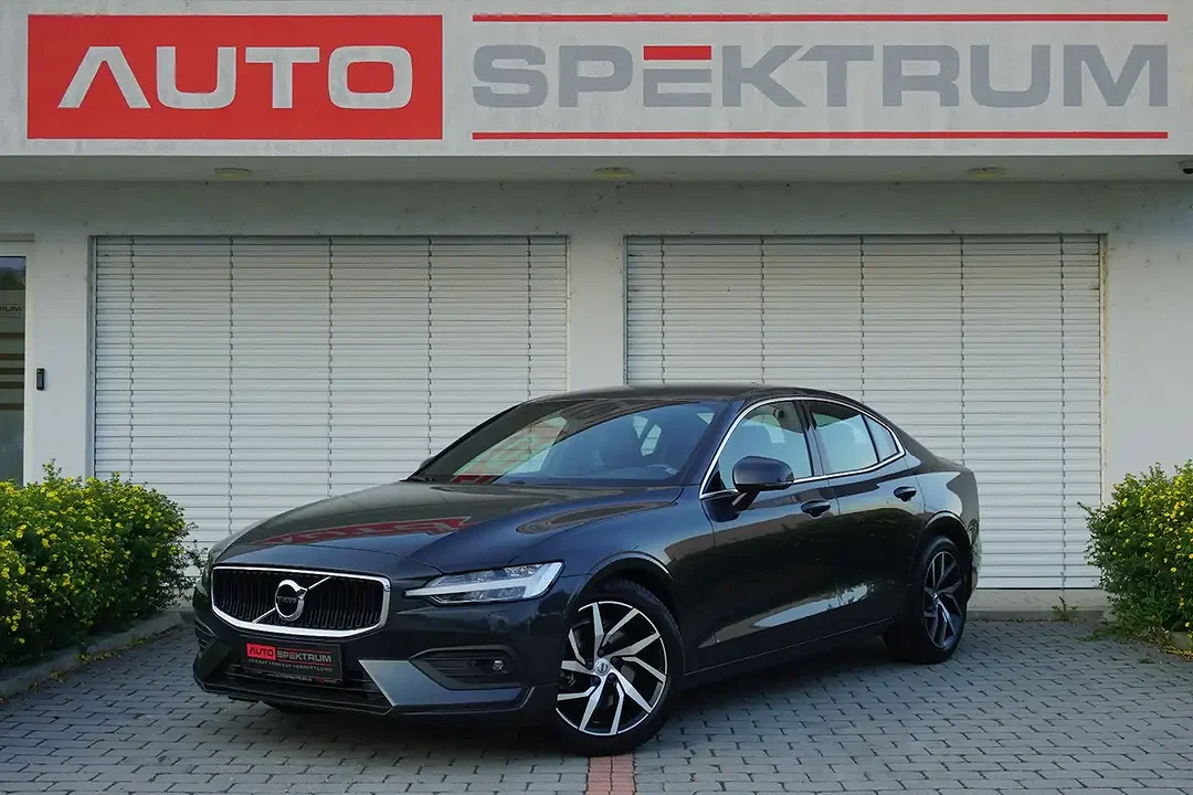 Volvo S60 T4 Geartronic Momentum Pro - Afbeelding 1