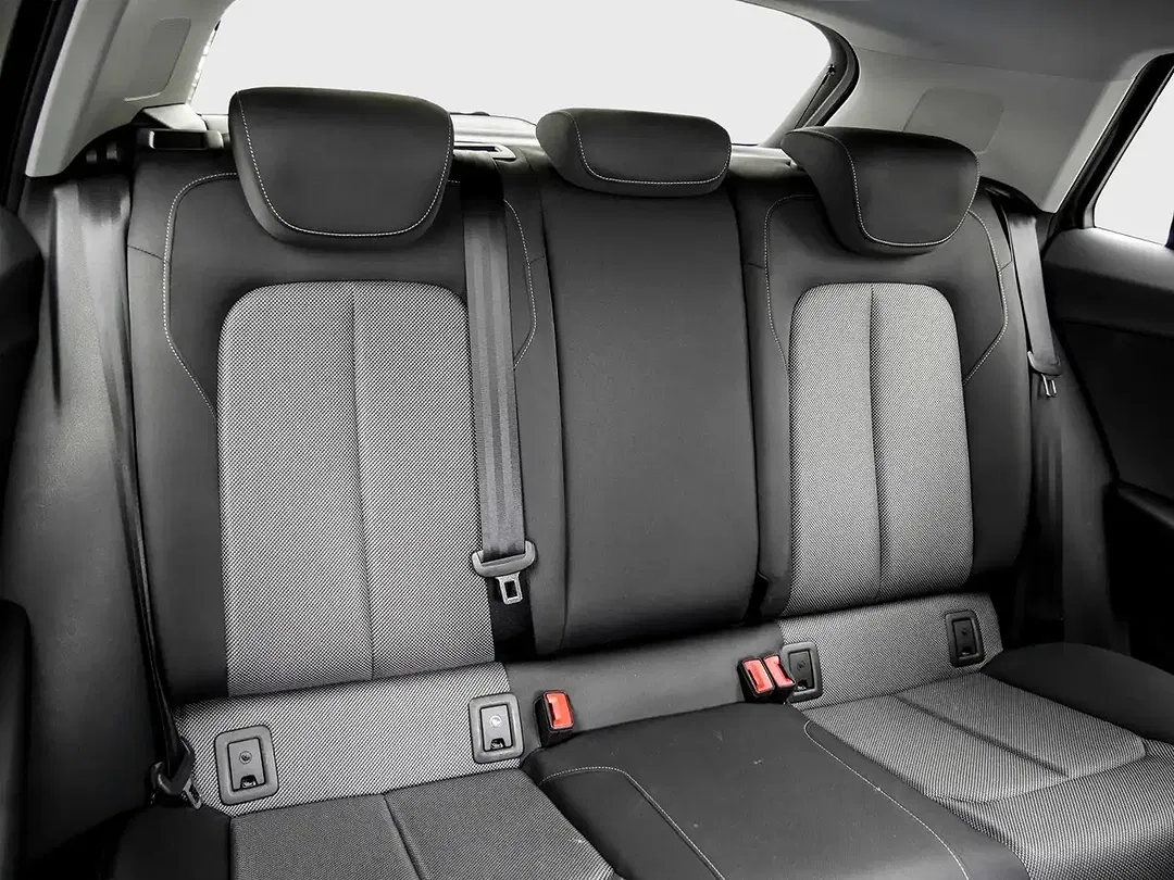 Audi Q2 35 TFSI S tronic Matrix LED S line - Thumbnail 4